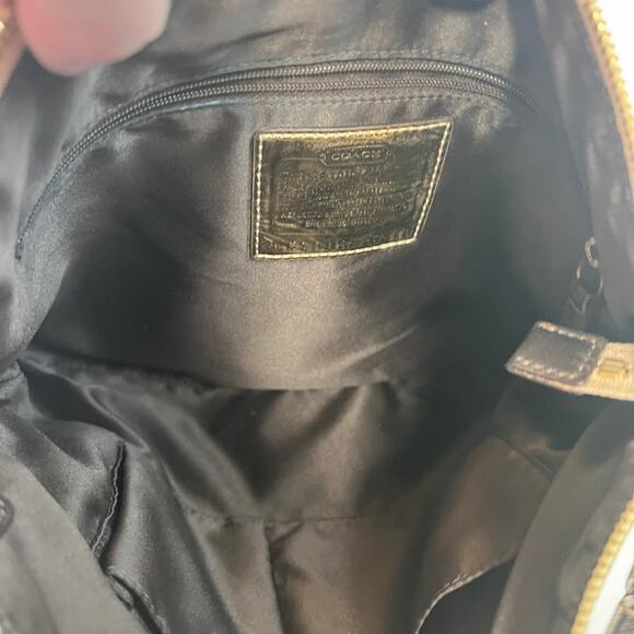 Coach Poppy beautiful tan and Cream gold crossbody shoulder bag - Picture 10 of 12